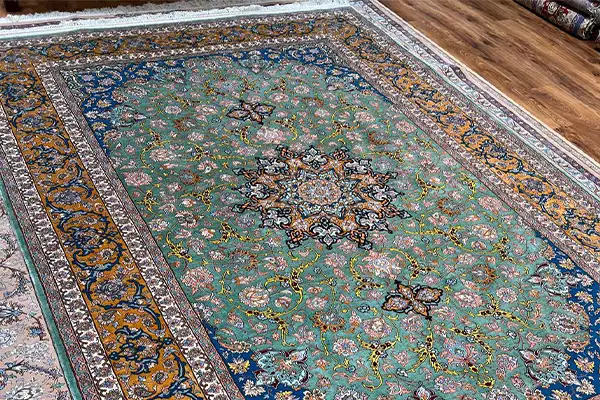 فرش دست باف اصفهان isfahan handwoven rugs